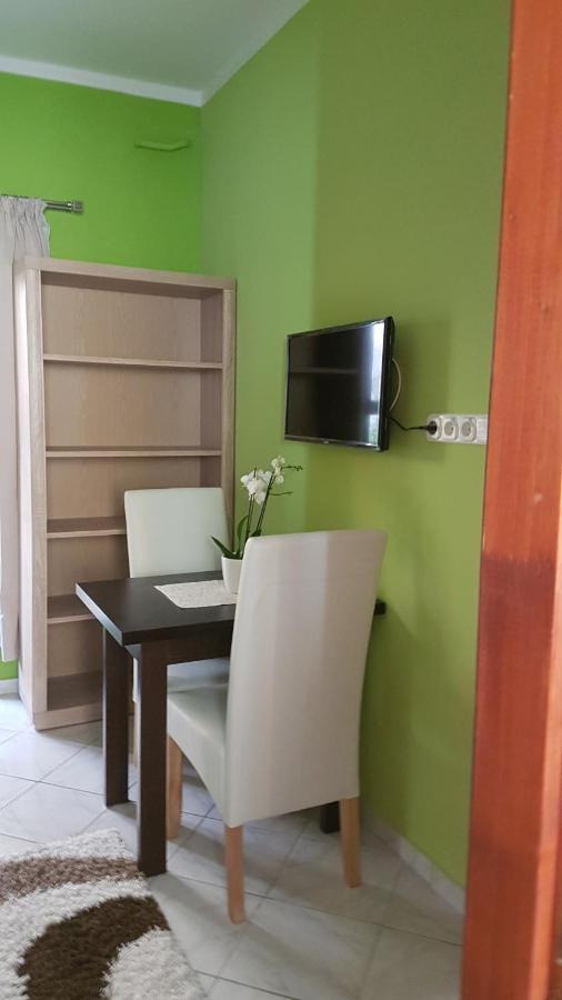 Tópart Apartman Hotel Tapolca Bagian luar foto